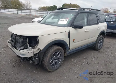 2024 Ford Bronco Sport Badlands z USA, uszkodzony, nr VIN 3FMCR9D91RRE15675